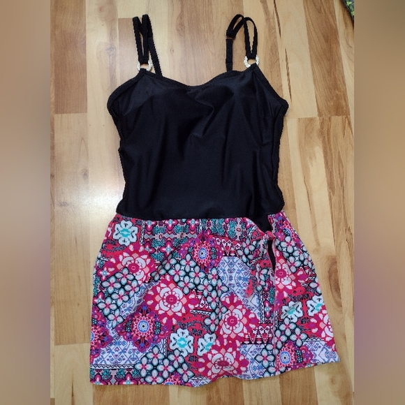 Krista Swimsuit 12 - Picture 3 of 8